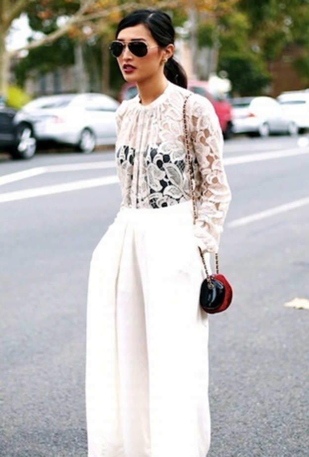 بامكانك استبدال التنورة بالسروال العريض لاطلالة أنيقة