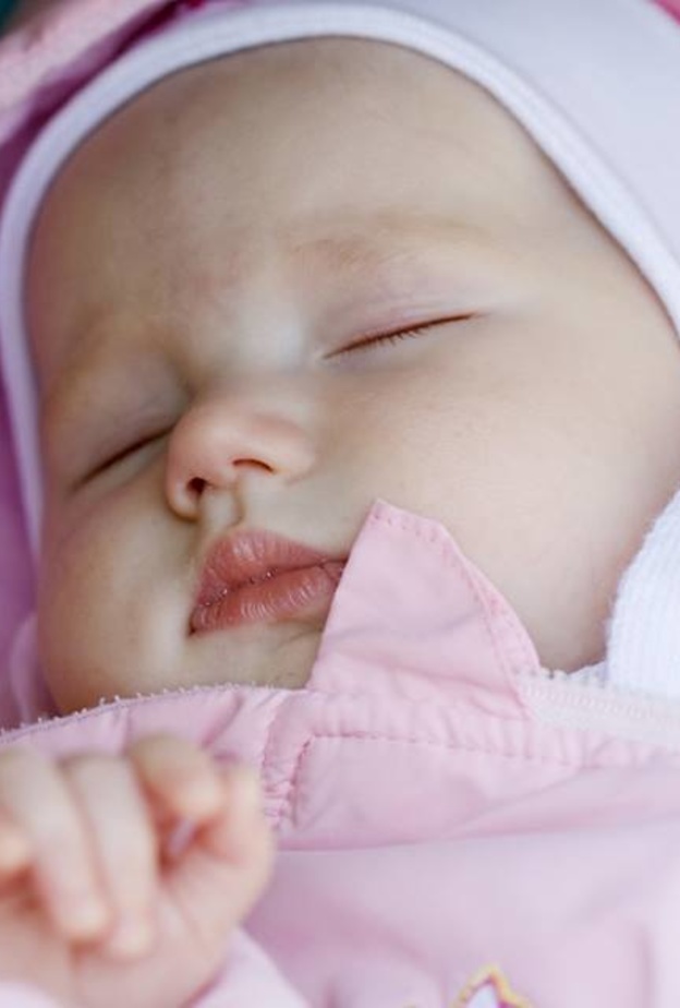 ممارسات خاطئة تضر بالرضيع في فصل الشتاء