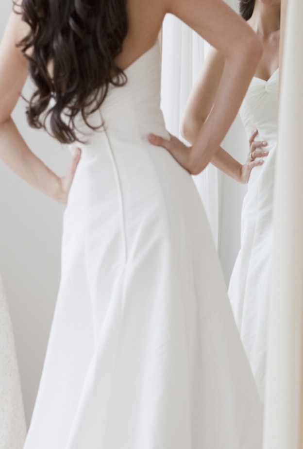 لضمان تسوق ناجح لفستان زفافك..تناولي هذه الأطعمة! 