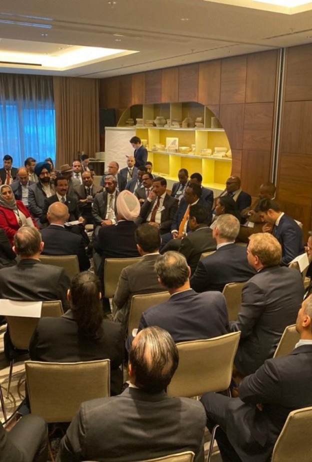 دبي تطلق مبادرة "الجواز اللوجستي العالمي" في المنتدى الاقتصادي العالمي في دافوس