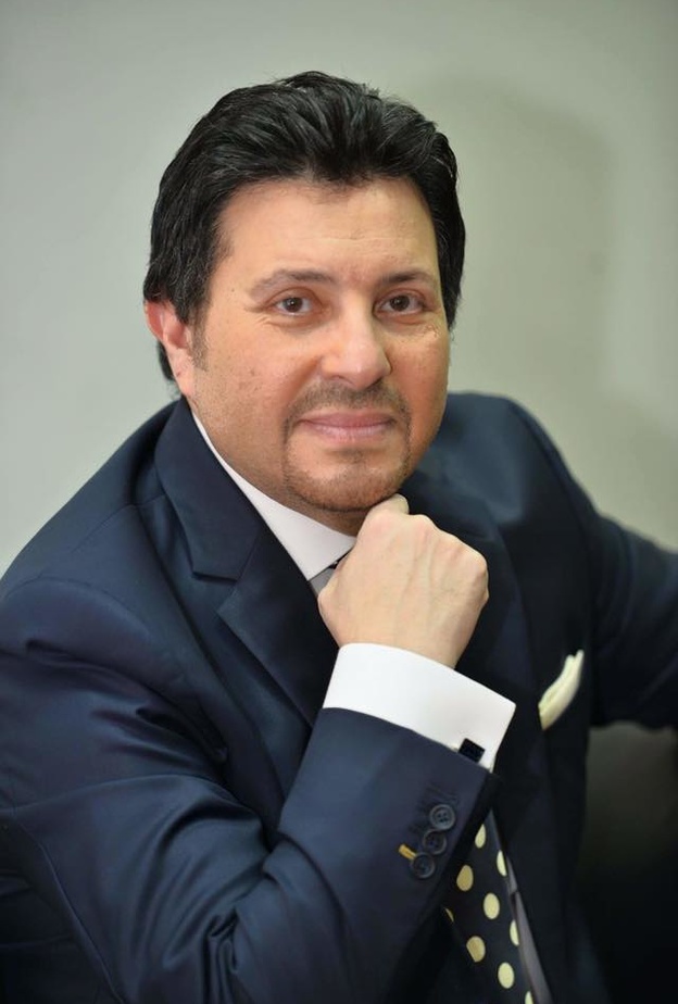 هاني شاكر تبرأ من تصريحاته المثيرة للجدل