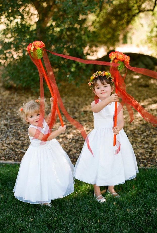 شرائط ملونة من الساتان ستسعد وتفرح فتيات الزهور