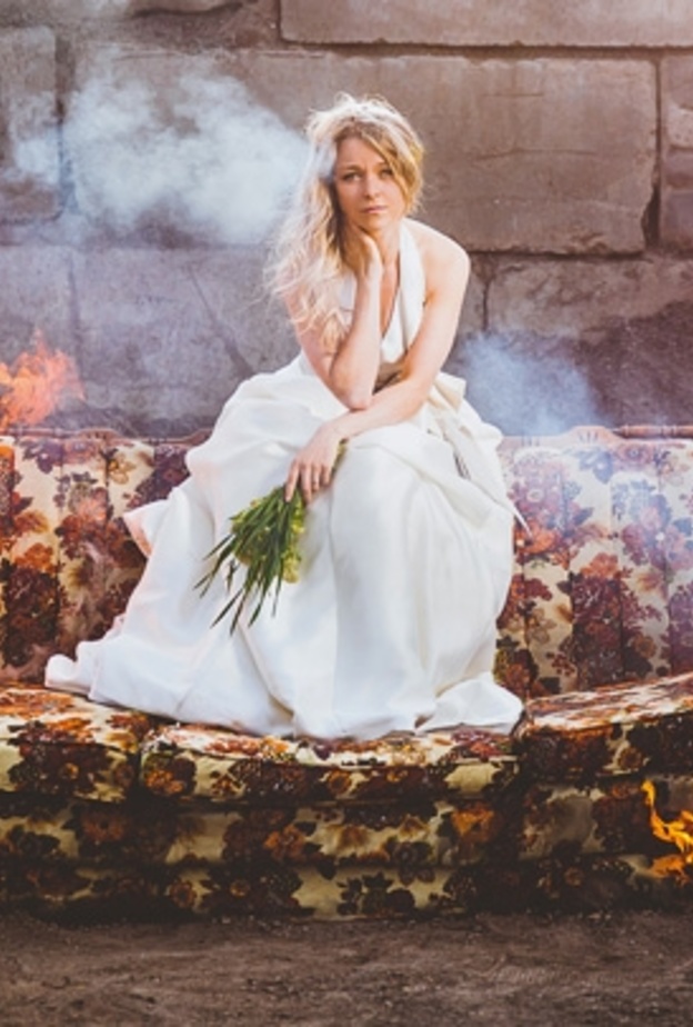 العروس والنهاية الحزينة