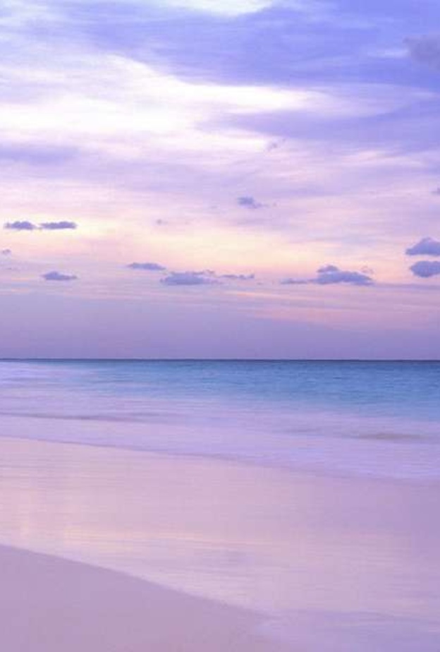 شاطئ الرمال الوردية