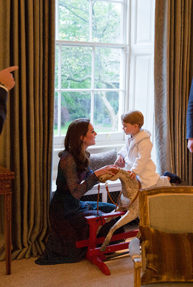 الامير جورج يقابل باراك اوباما في قصر كينجستون