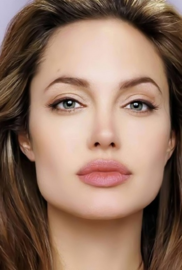 انجلينا جولي 