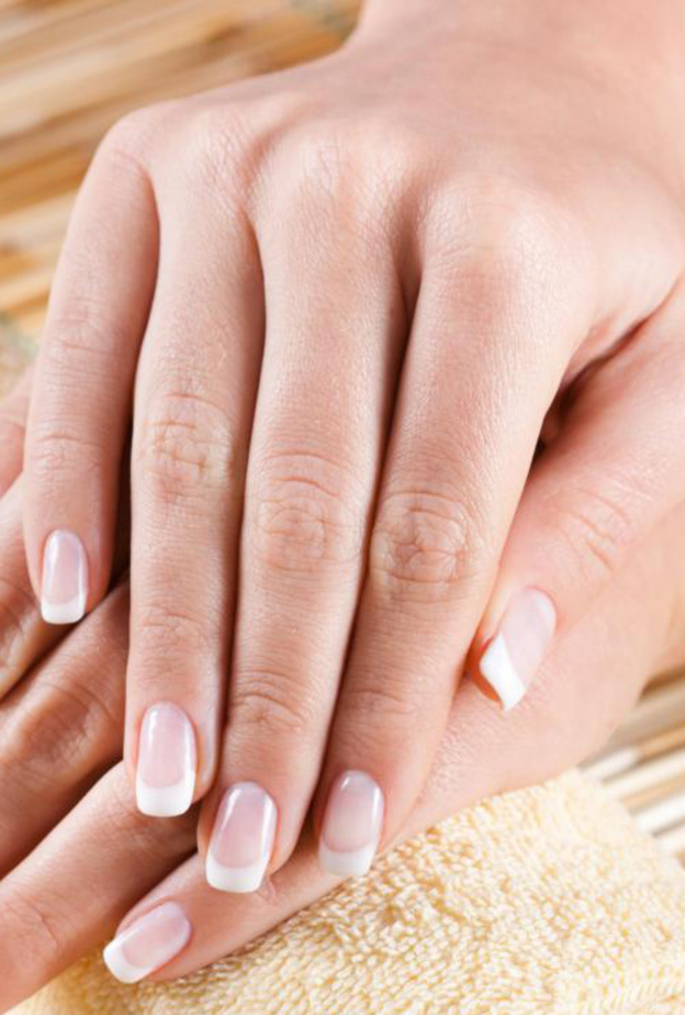 خلطات طبيعية لتبييض الاظافر