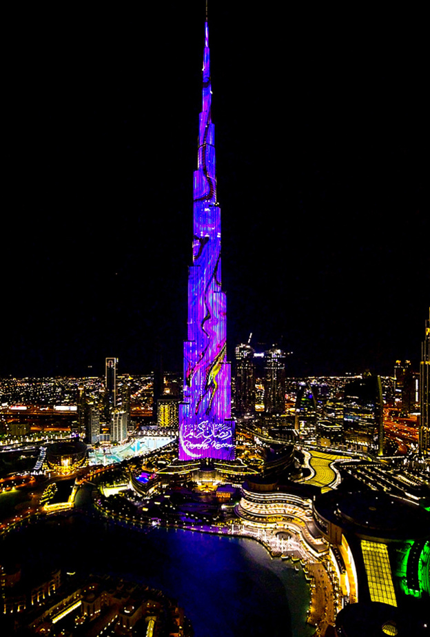 عروض مذهلة على واجهه برج خليفة .. احتفاء بشهر رمضان المبارك