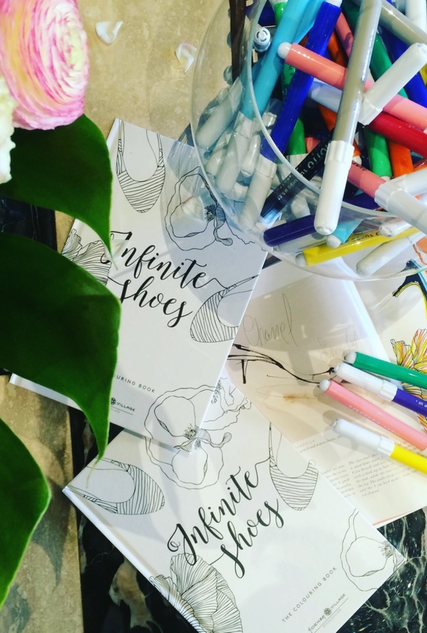 كتاب التلوين