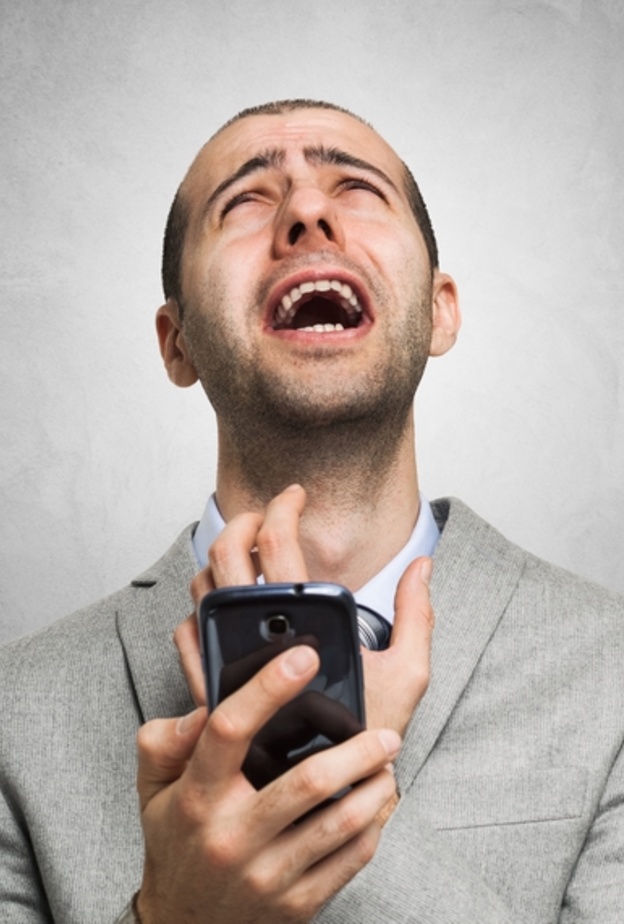 السعوديون يطلقون اليوم العالمي لبكاء الرجال في تويتر توافق مع يوم الاب