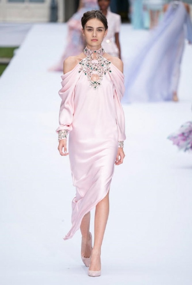 فستان من Ralph& Russo