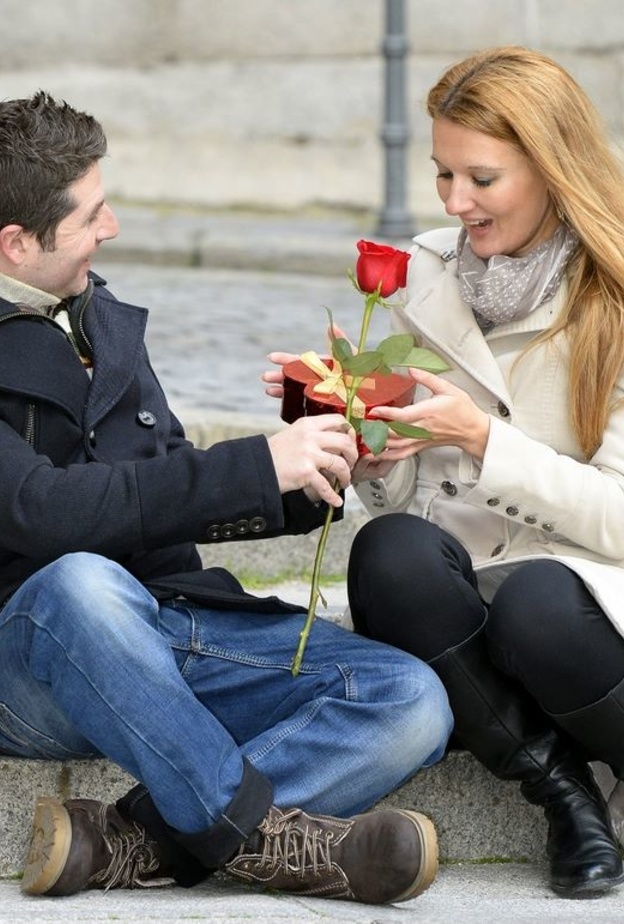 8 أشياء يتمناها الرجل في المرأة ولا يمل البحث عنها أبداً