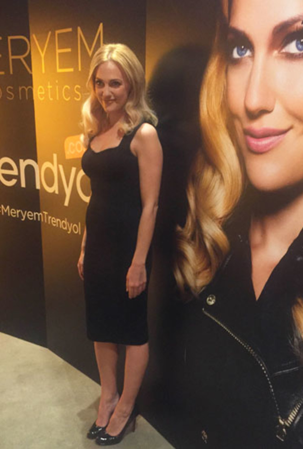 مريم أوزيرلي في حفل أفتتاح ماركتها