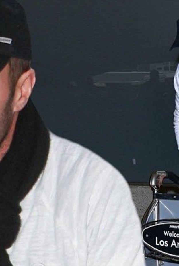 مقاضاة كريس مارتن بتهمة صدم مصور بالسيارة