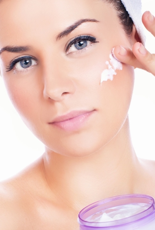 البشرة تحتاج الى ترطيب يومي في الشتاء