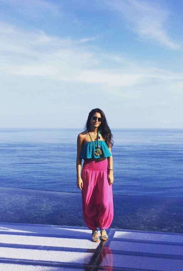 طلة مريحة مناسبة للمنتجعات في السفر