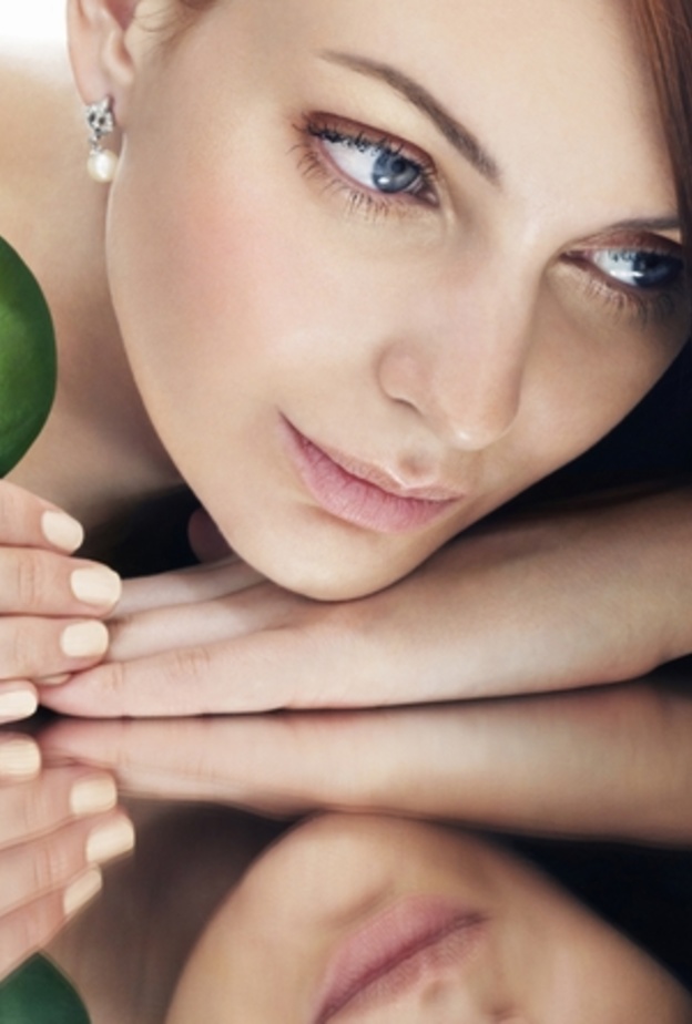 التغذية والفيتامينات تساهم في تقليل تساقط الشعر 