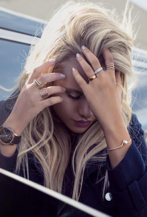 Crystalline Hours ساعة  فاخرة جديدة من Swarovski