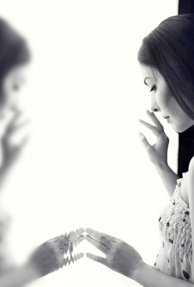 العزلة انتحار .. فاحذريها