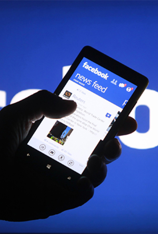 فيسبوك .. الأكثر تحميلا في متاجر التطبيقات ! 