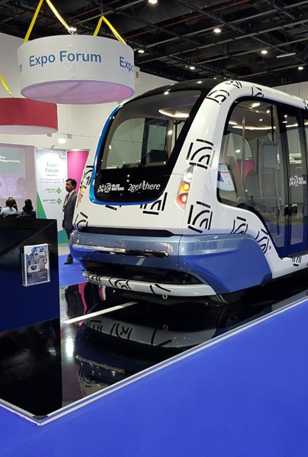 المركبات الذكية الذاتية القيادة لنقل الركاب لجزيرة بلوواترز في دبي  