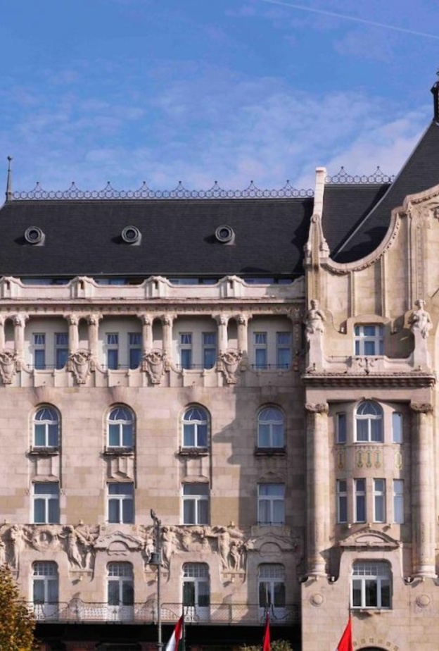 فور سيزونز جريشام بالاس  Four Seasons Hotel Gresham Palace ، بودابست