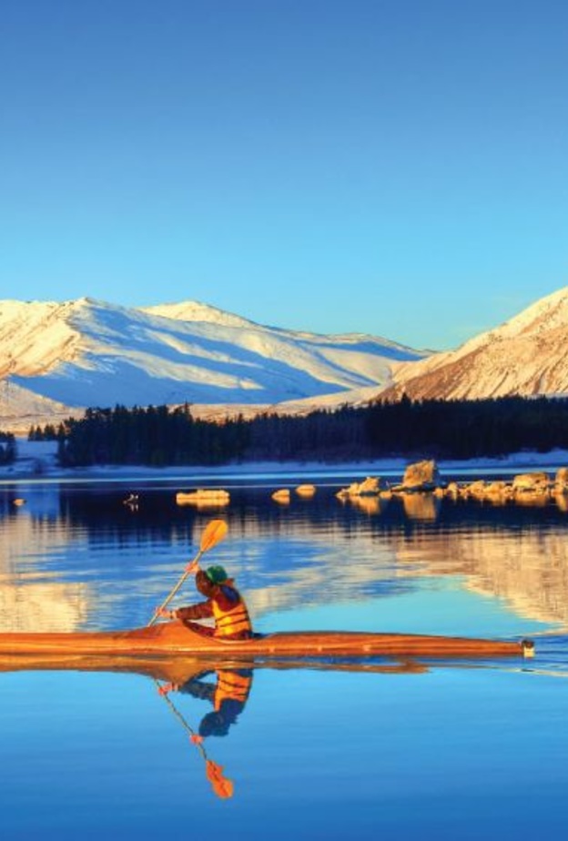 نيوزيلاندا فهي مليئة بالمناطق الطبيعية الساحرة التي تنافس في جمالها
