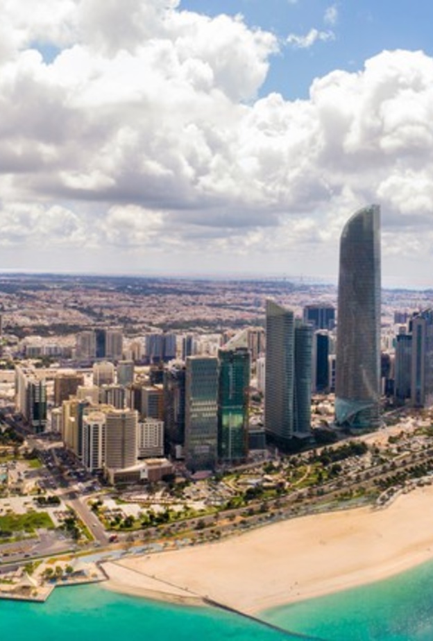 أبوظبي ترحب بالسياح الدوليين بعد نجاحها في مواجهة كوفيد - 19