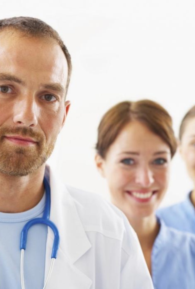 أكثر من ١٨ ألف طبيب وطبية في مشروع تواس