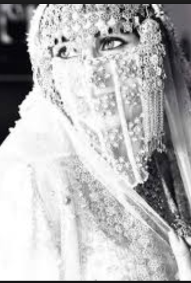 أغرب بطاقة دعوة زفاف...؟