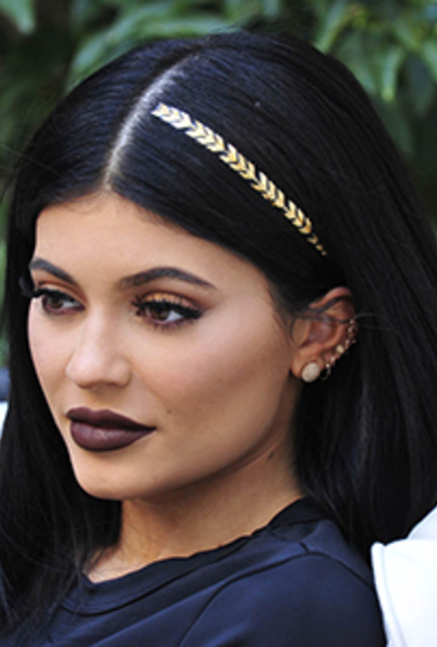 كيلي جينر أطلقت هذه الموضة قبل فترة