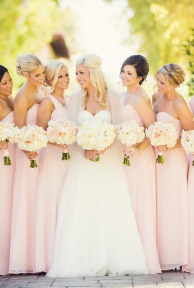 لكل عروس ابعدي هذه الفساتين عن وصيفاتك