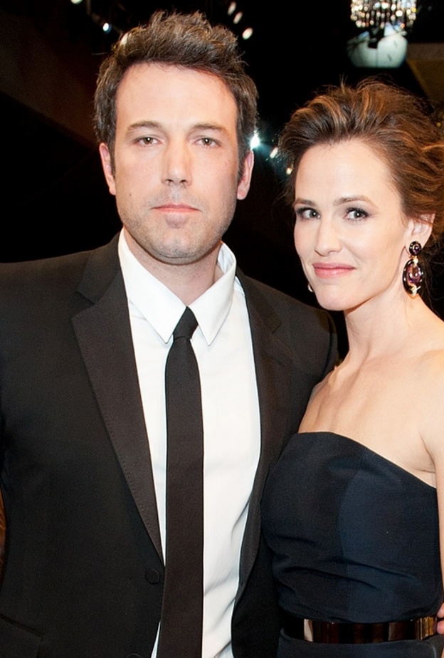 Ben Affleck is trying to “win back” Jennifer Garner
