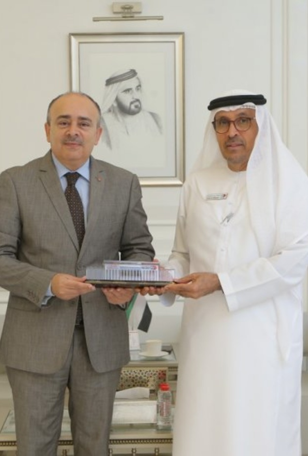 القنصل التونسي يشيد بخدمات محاكم دبي الذكية