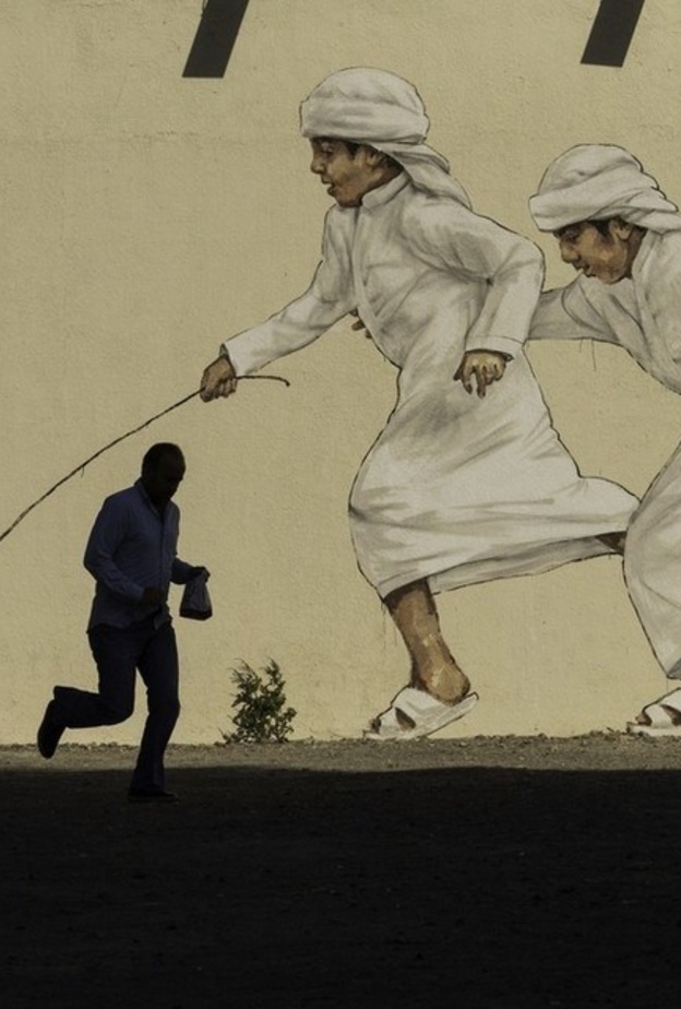 دبي للثقافة تعزز فضاءات الإبداع عبر برنامج الفنون التشكيلية