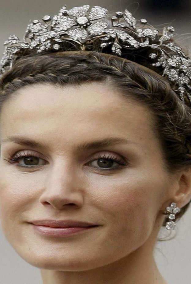 بين تاج Mellerio Floral والملكة ليتيزيا حب أبدي