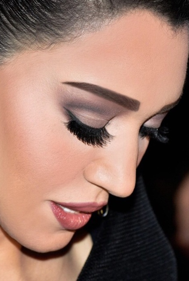 مكياج أحمد الأسير على أسماء المنور