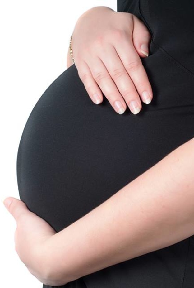 أضرار تناول حمض الفوليك في الشهور الأخيرة من الحمل 