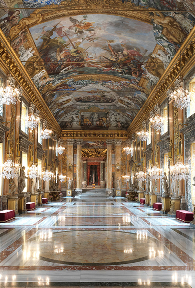 عرض أزياء Valentino للهوت كوتور