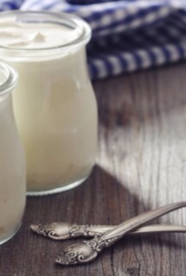 فوائد اللبن الزبادي