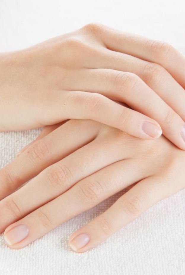 4 خلطات طبيعية للعروس لاظافر قوية