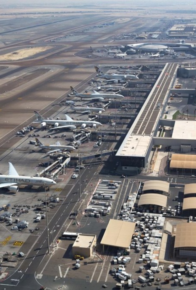 مطارات أبوظبي تطلق بوابة شاملة للخدمات الإلكترونية للمنطقة الحرة