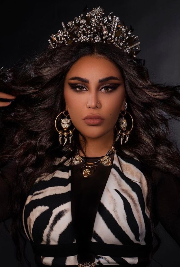 إطلالات جمالية جريئة ولافتة عكست فيها أحلام نغمات الأغنية الخليجية..استلهمي منها