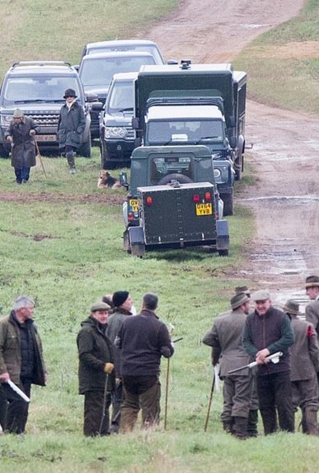 الأميرة آن والملكة إليزابيث الثانية في رحلة صيد