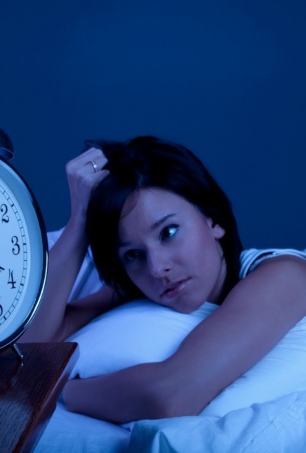  الأرق وقلة النوم يصيب الكثير من الطلاب والطالبات