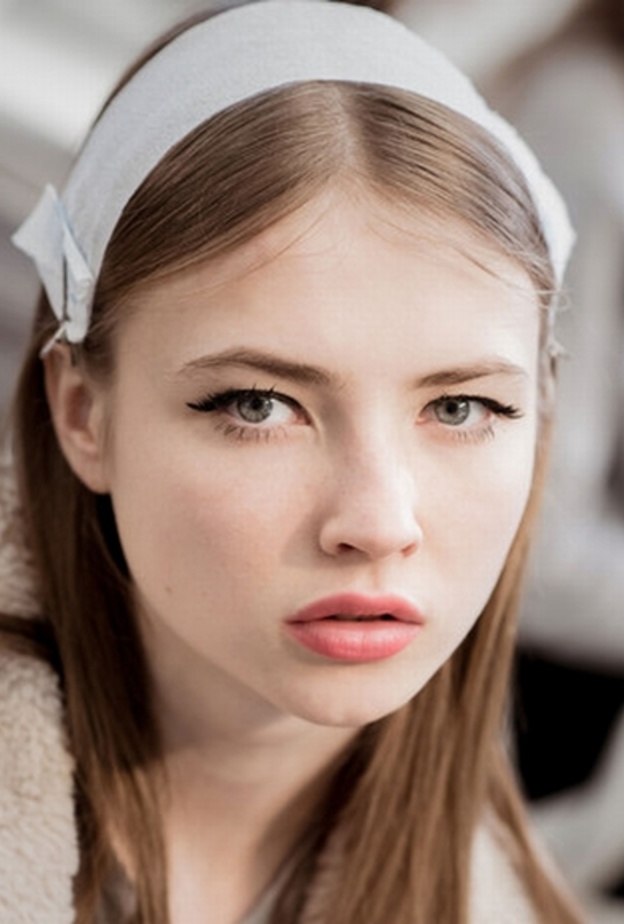 جورج حبيقة يعشق أكسسوارات الشعر بعروضه المميزة