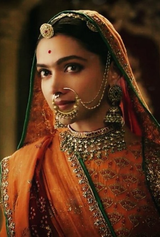مشاهير بوليوود يثنون على فيلم Padmavat