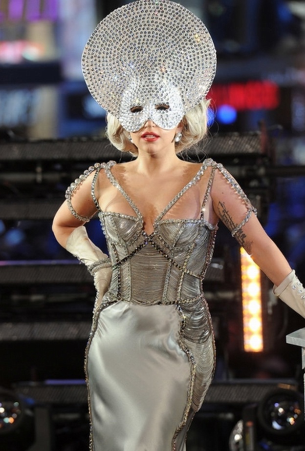 خلال حفلة رأس السنة 2012