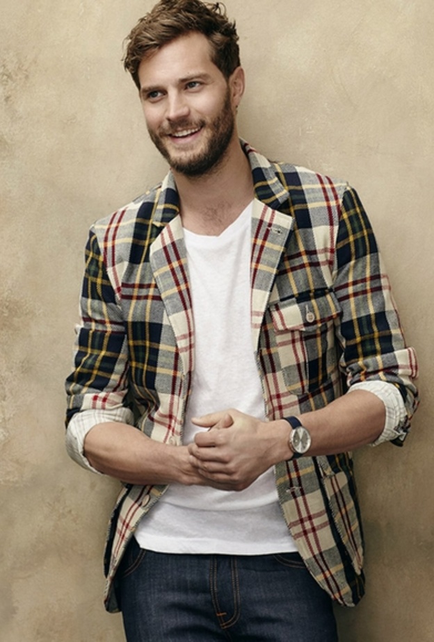 سترة كارو ملونة لأسلوب كاجوال يتميز به جيمي دورنان