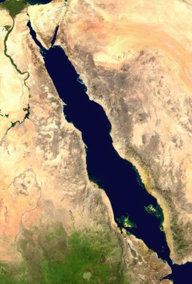 البحر الاحمر غرب المملكة 